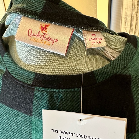 Quacker Factory Green & Black Plaid Top with Cardinal Design Sz 1X NWT - Picture 4 of 6